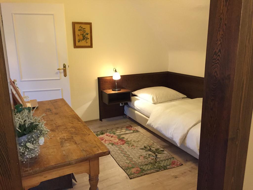 Haus Litzbr\u00fcck Hotel Düsseldorf